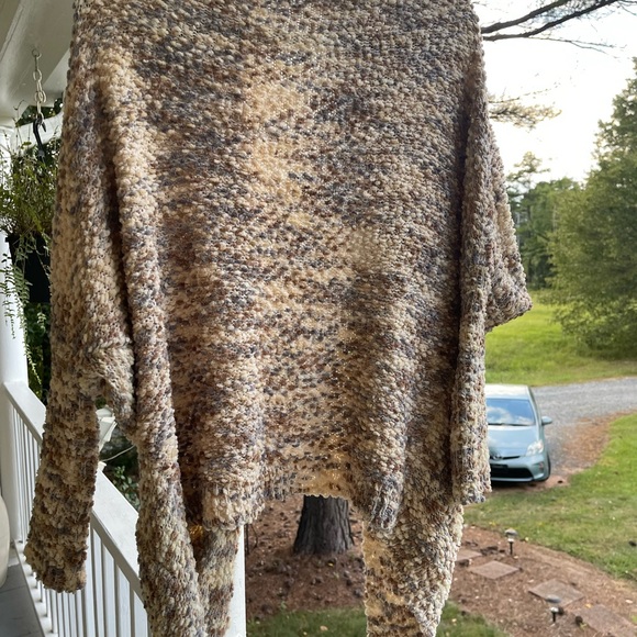 Boucle boutique cardigan sweater with pockets size small/medium - Picture 5 of 5